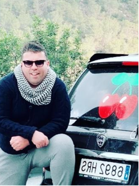 L’attribut alt de cette image est vide, son nom de fichier est OUATTOU-MOHAMMED-YASSINE.png.